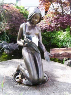 Bronzefigur Noèlle (Art.Nr. 88379) -Garten Gefuehl bronze noelle seitlich 1280x1280