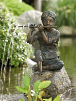 Bronzefigur Sören (Art.Nr. 88080)