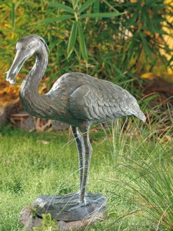 Bronzefigur Graureiher Mit Fisch (Art.Nr. 88611)